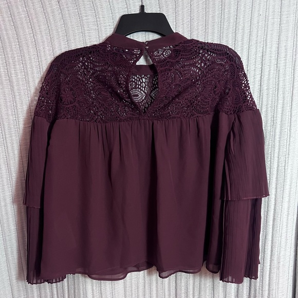 Abercrombie & Fitch Burgundy Crochet Blouse - Picture 6 of 6